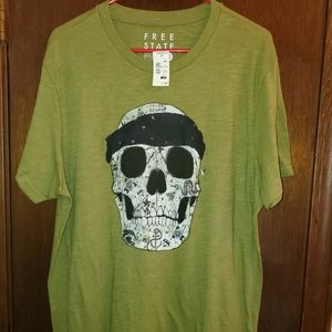 Greenish large male t-shirt with graphic